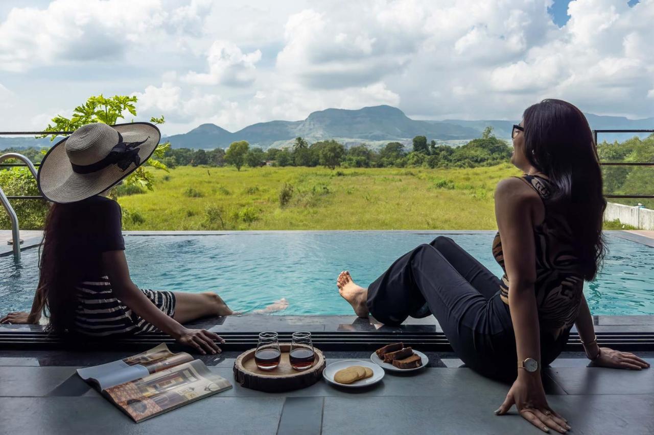 Two Villa By Stayvista With Infinity Pool, Farm & Mountain Views, Modern Interiors Karjat Esterno foto