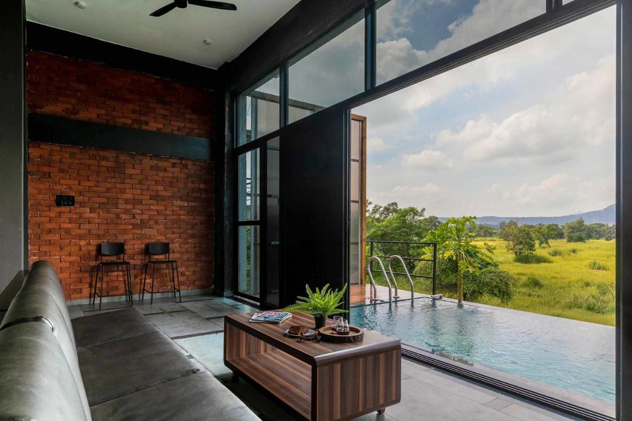 Two Villa By Stayvista With Infinity Pool, Farm & Mountain Views, Modern Interiors Karjat Esterno foto